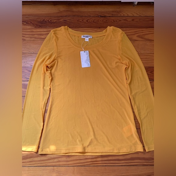 NWT! Boo Radley Gold Sheer Long Sleeve Mesh Top Size Small - Picture 3 of 6